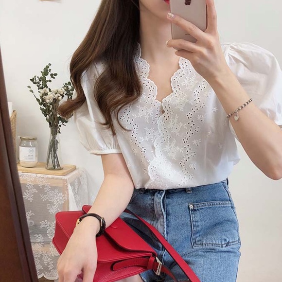 Floral embroidery lace white puff sleeve T-shirt top short sleeve Korean fashion - Picture 2 of 8